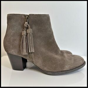 Vionic Madeline Taupe Suede Tassel Ankle Heel Boot Weather Resistant Women’s 7